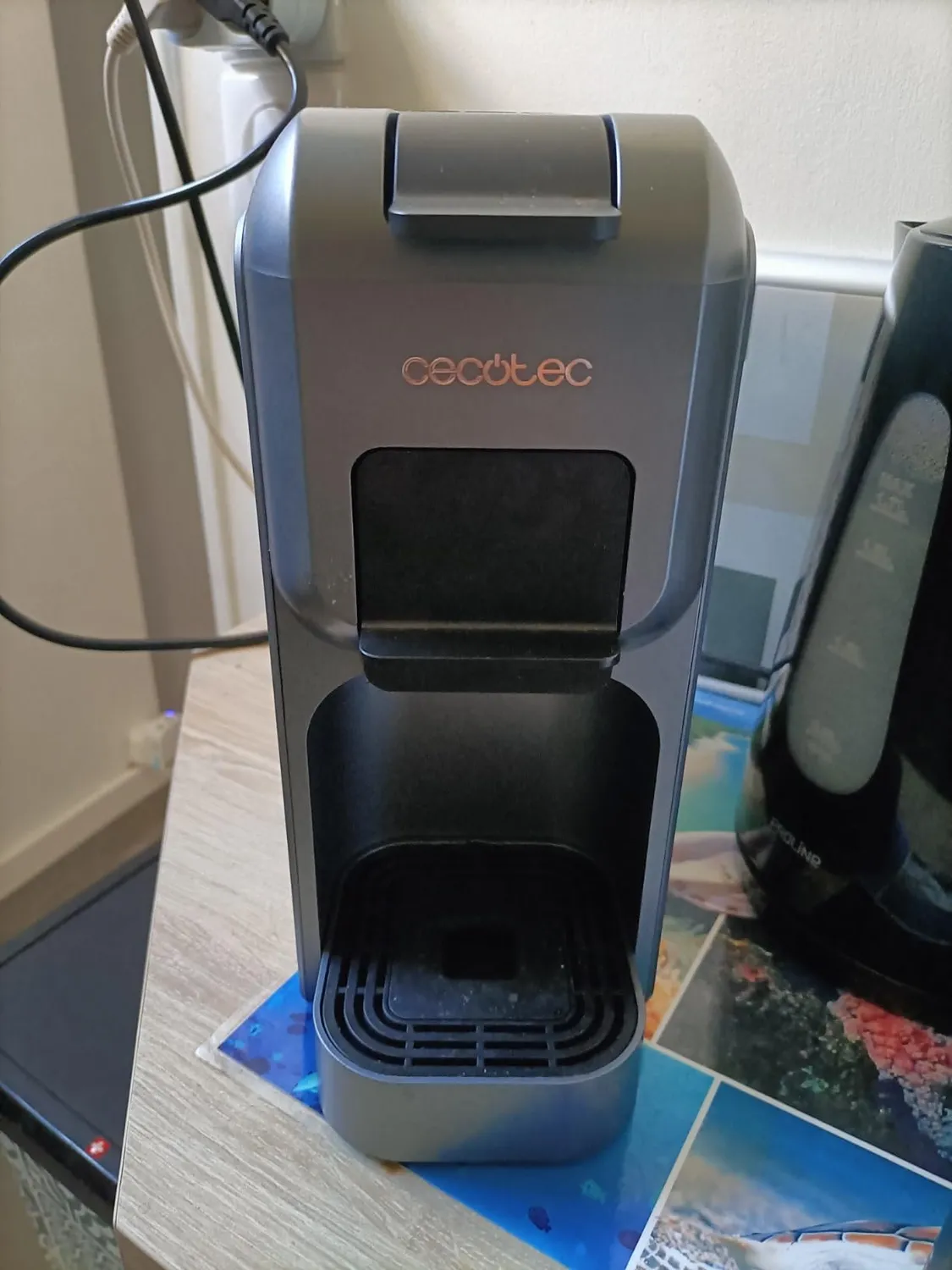 Cecotec Freestyle Grind & Latte cafetière capsules broyeur 20 bars