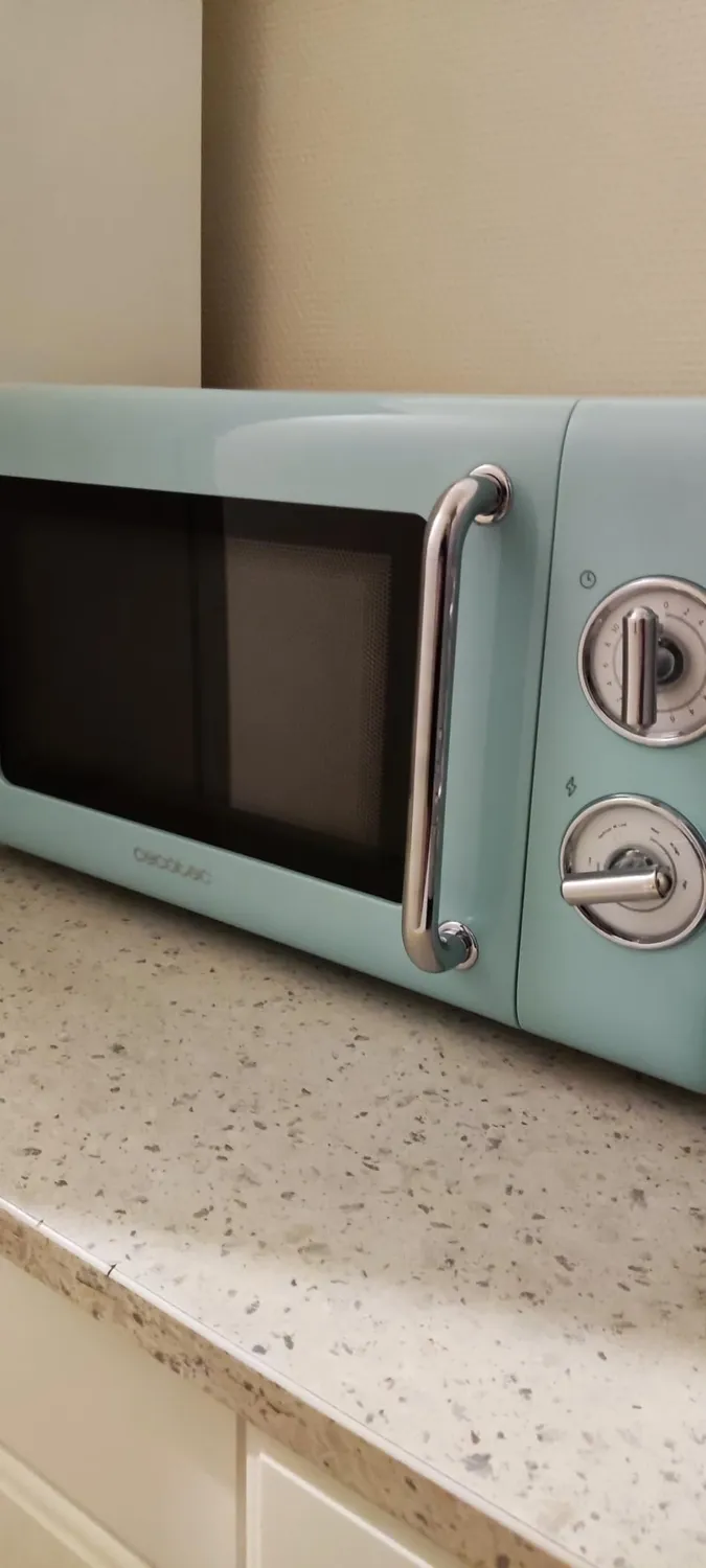 Cecotec ProClean 3010 micro-ondes 20L rétro vert