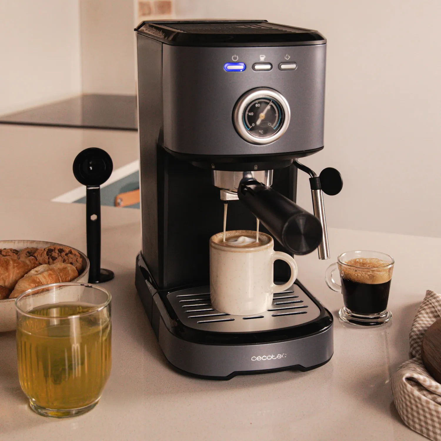 Cecotec Power Espresso 20 Pecan Steel machine expresso acier 20 bars