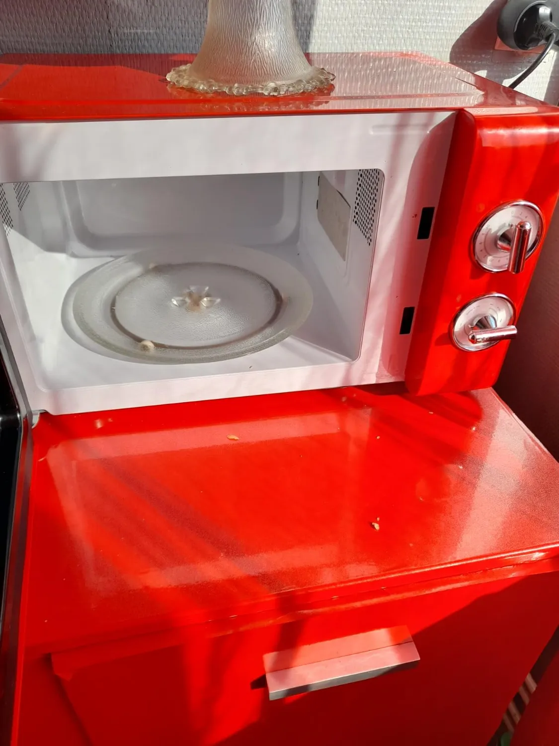 Cecotec ProClean 3010 micro-ondes 20L rétro vert
