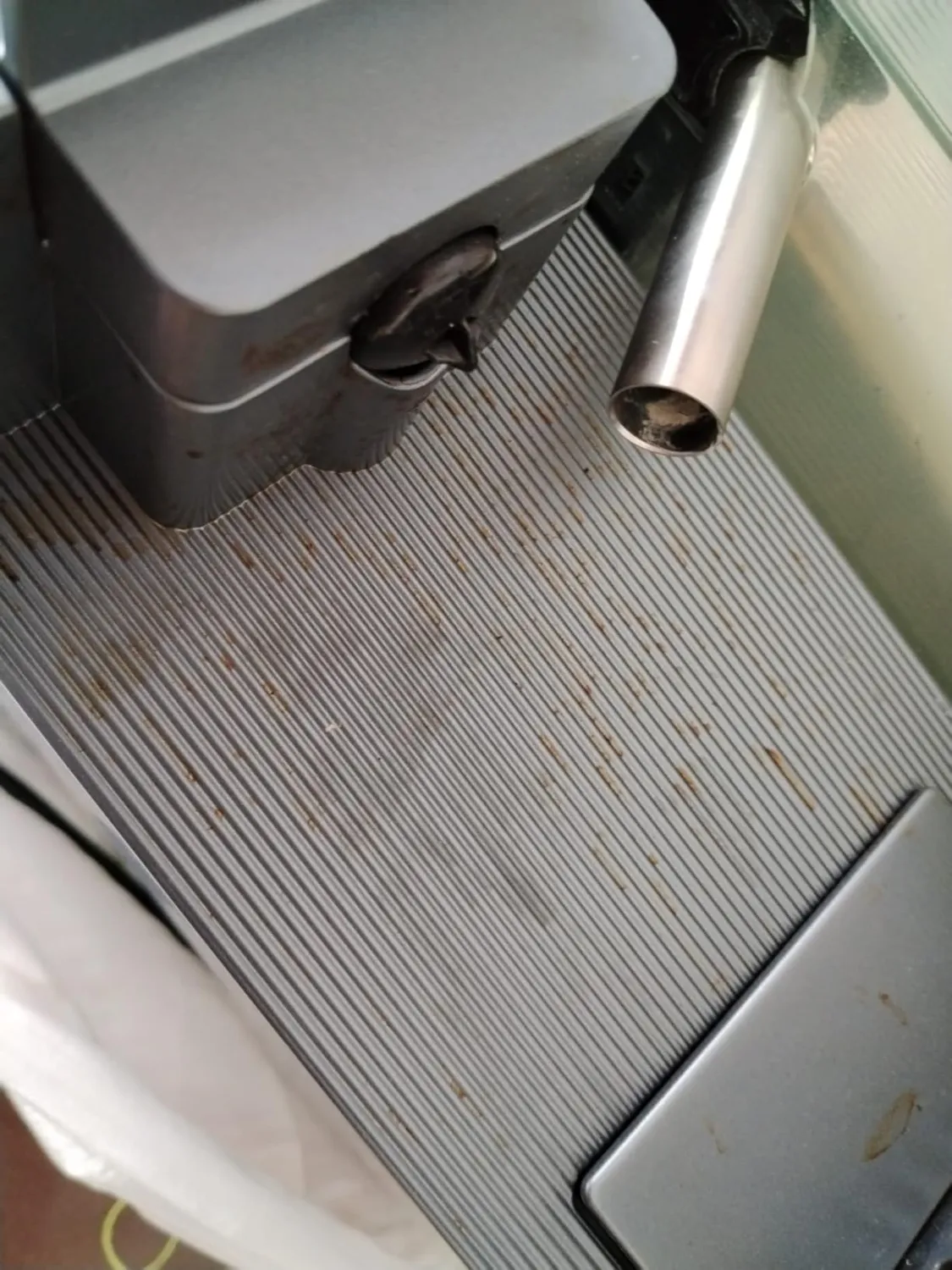 Cecotec FreeStyle Latte machine à café capsules noire 1,6 L
