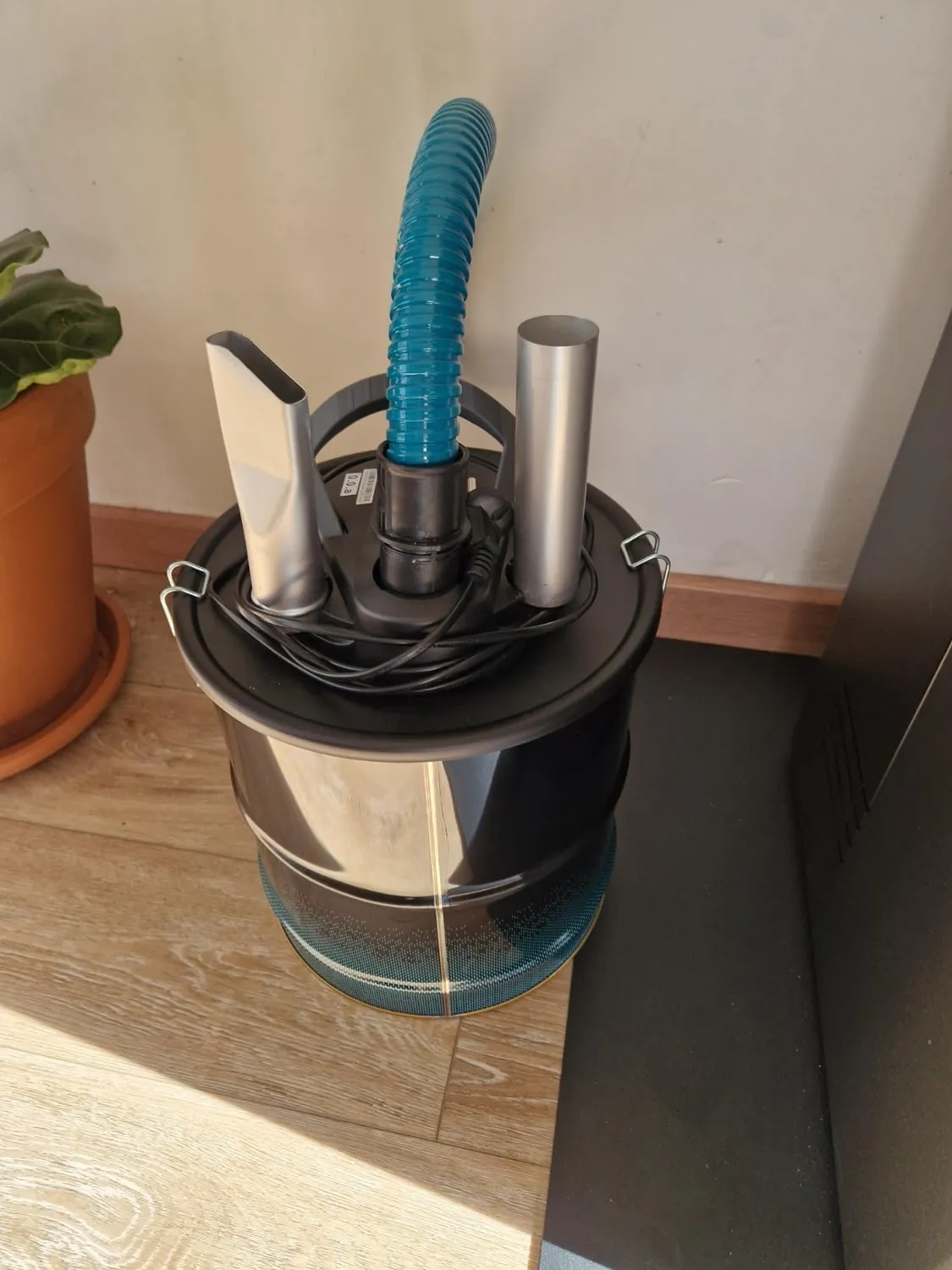 Cecotec Conga Ash 4000 Home aspirateur cendres 20L inox