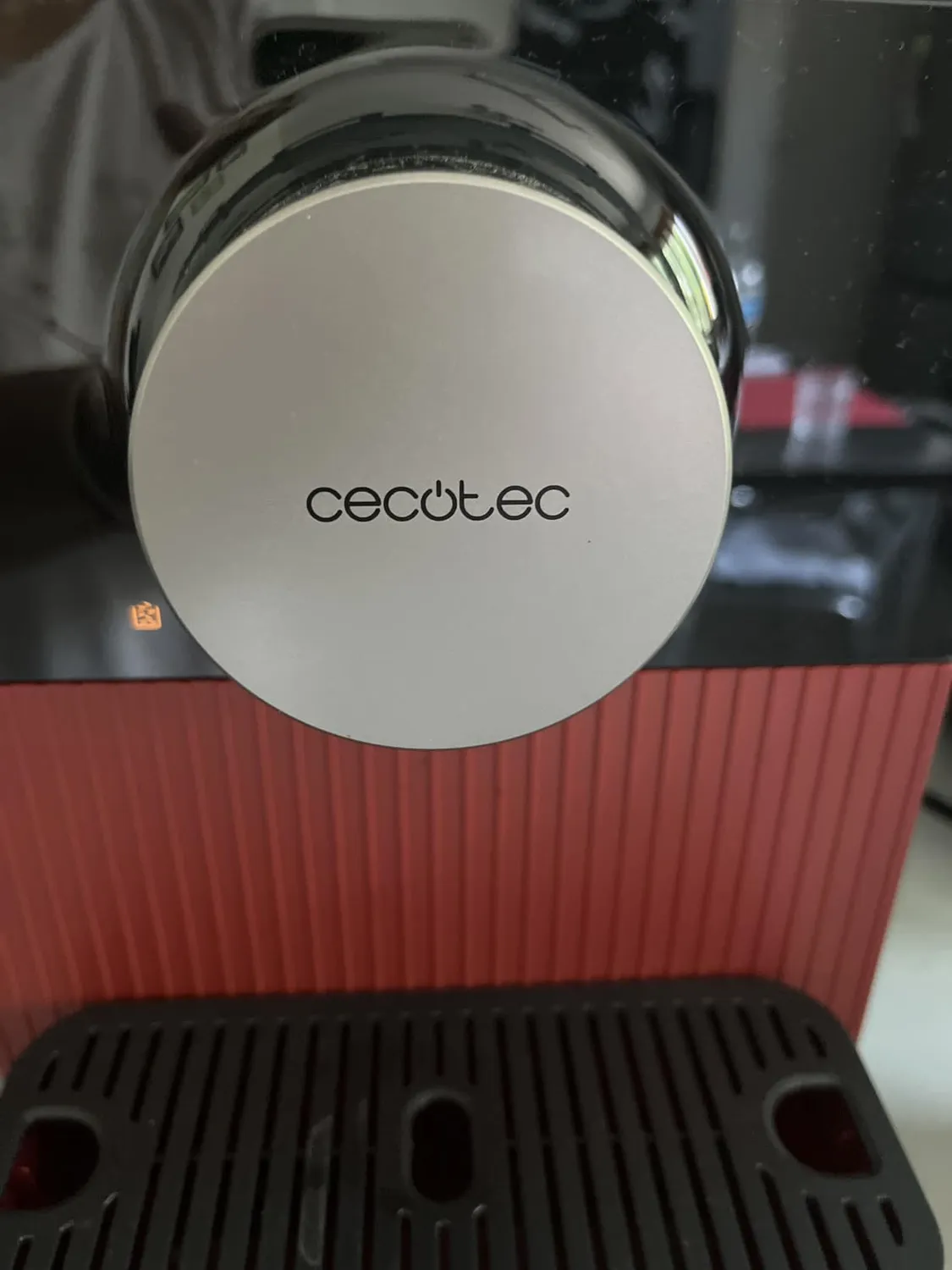 Cecotec Cremmaet Cube Red machine espresso broyeur 19 bars