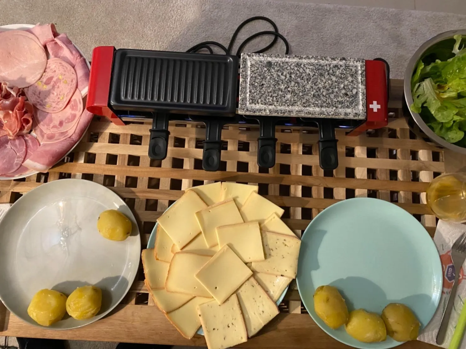 H.Koenig RP4 appareil raclette 4 personnes pierre granit 600W