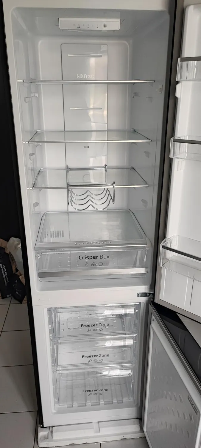 Cecotec Bolero CoolMarket Combi 250 Black Glass E réfrigérateur combiné No Frost
