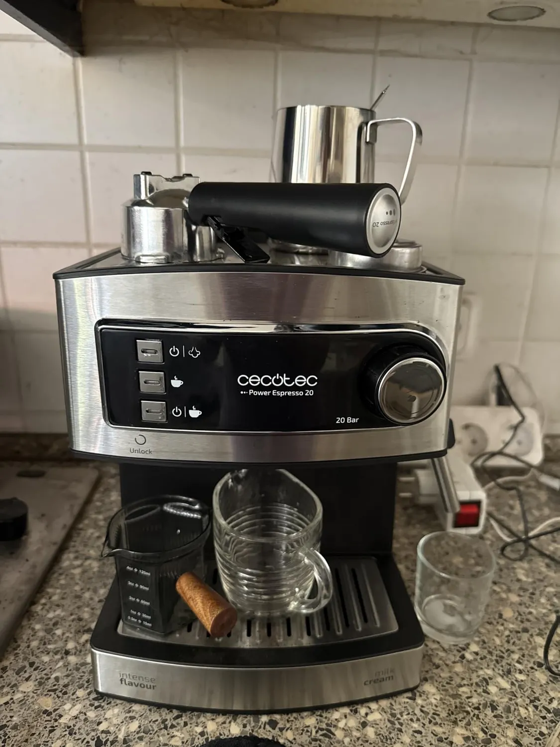 Cecotec Power Espresso 20 Barista Pro machine à café 20 bars