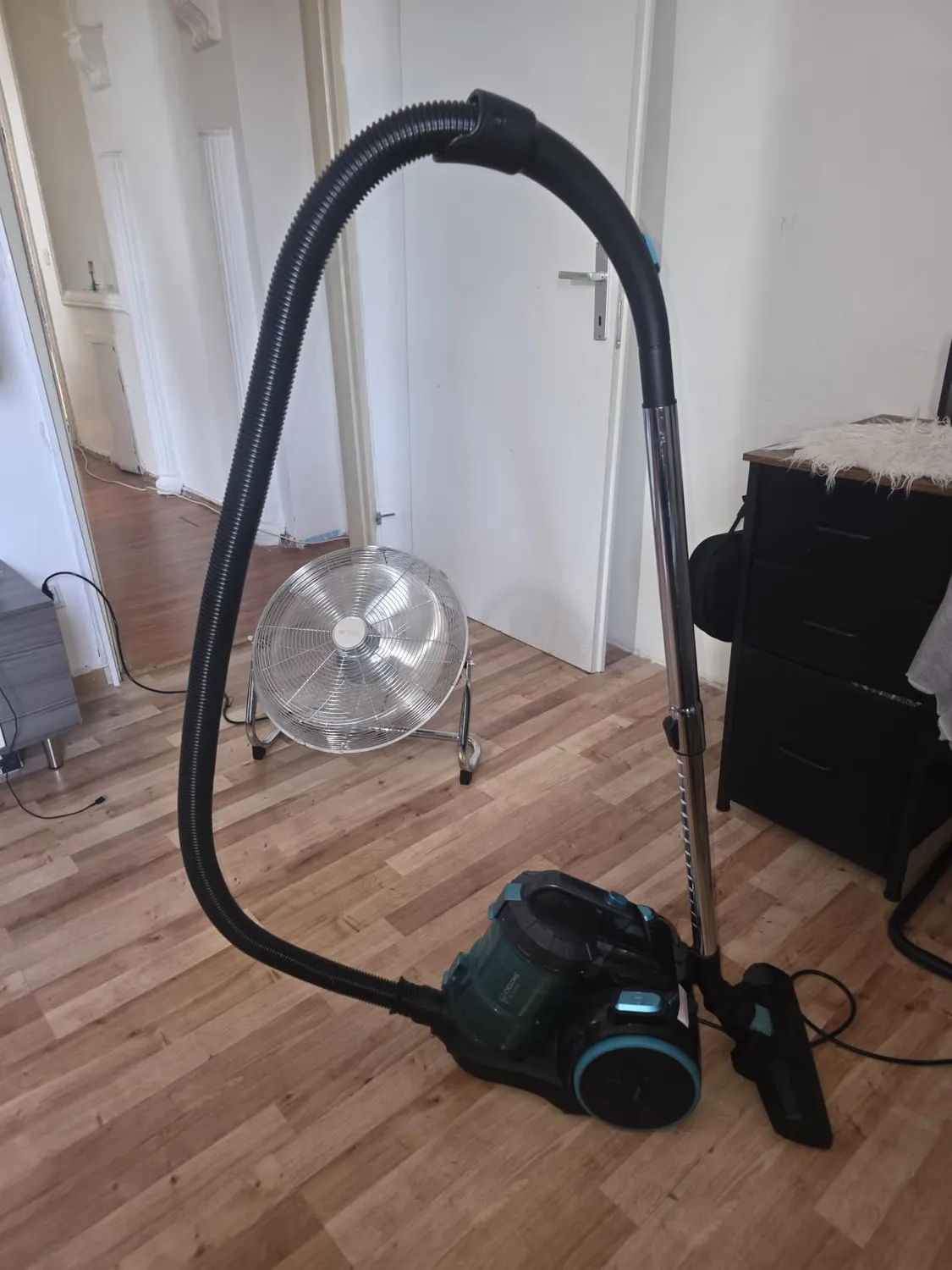 Cecotec Conga Rockstar Cyclonic XL aspirateur sans sac 890W