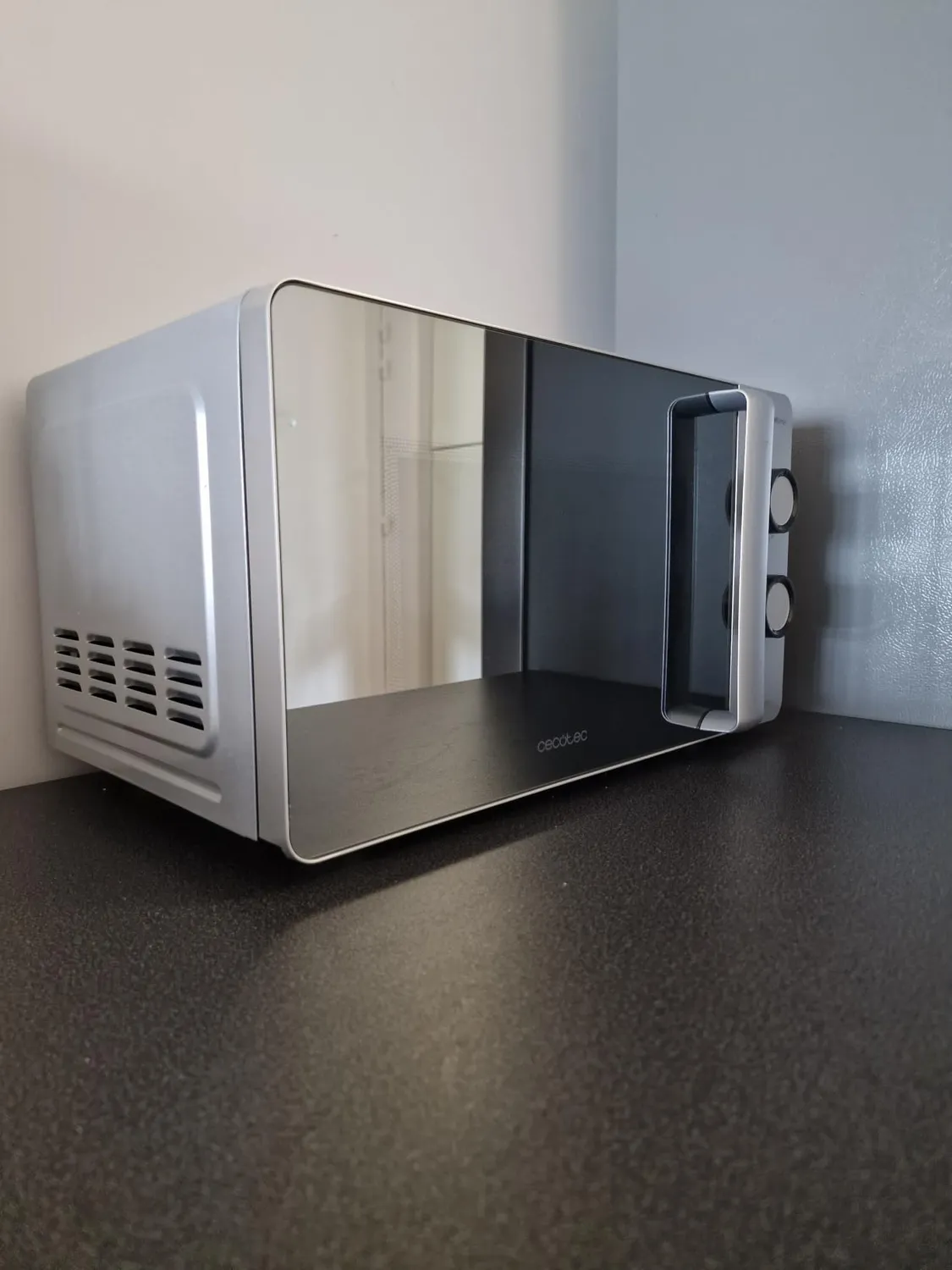 Cecotec ProClean 3060 micro-ondes 20L miroir argenté