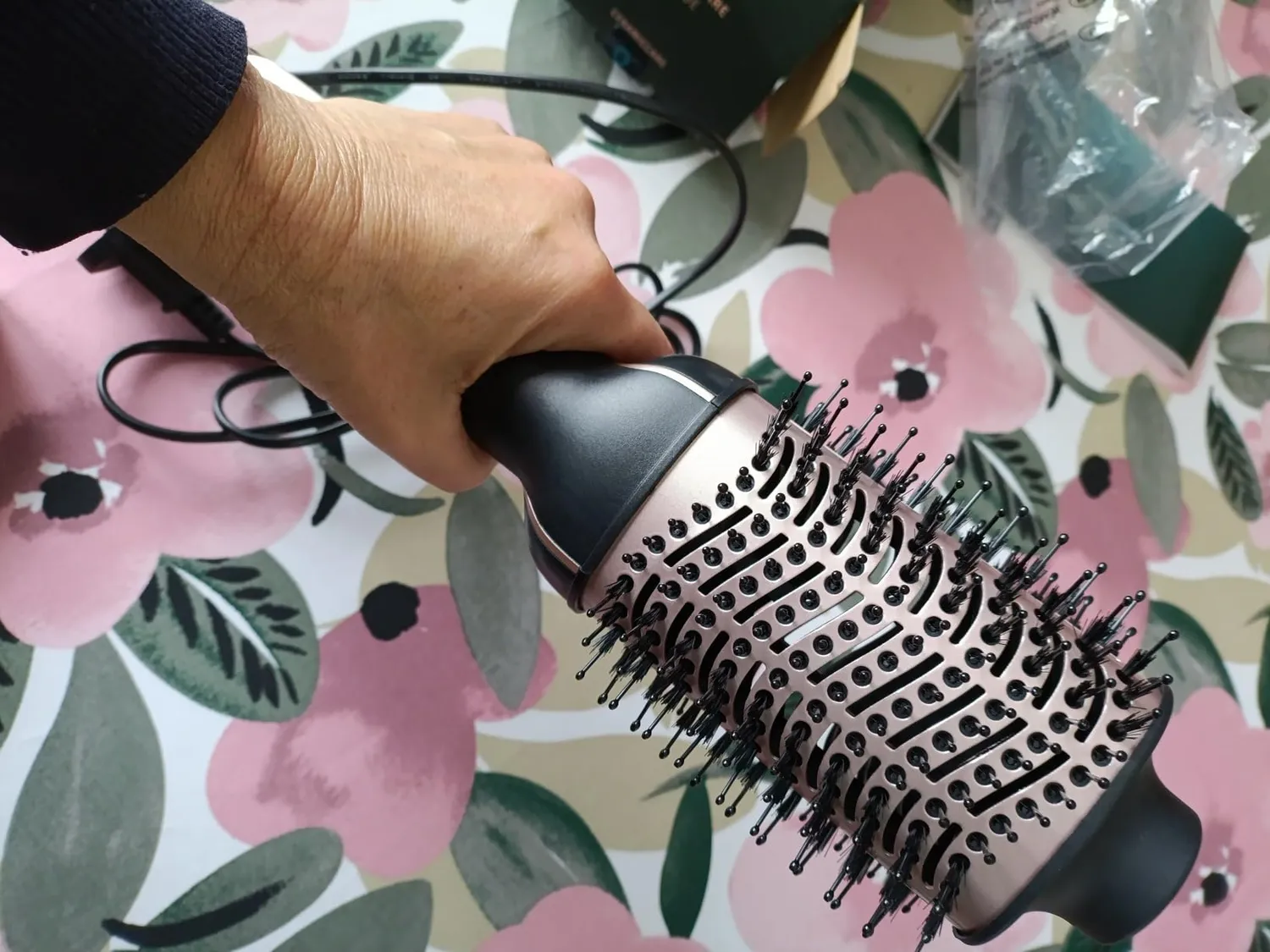 Cecotec Bamba CeramicCare brosse à air blanche 1200W