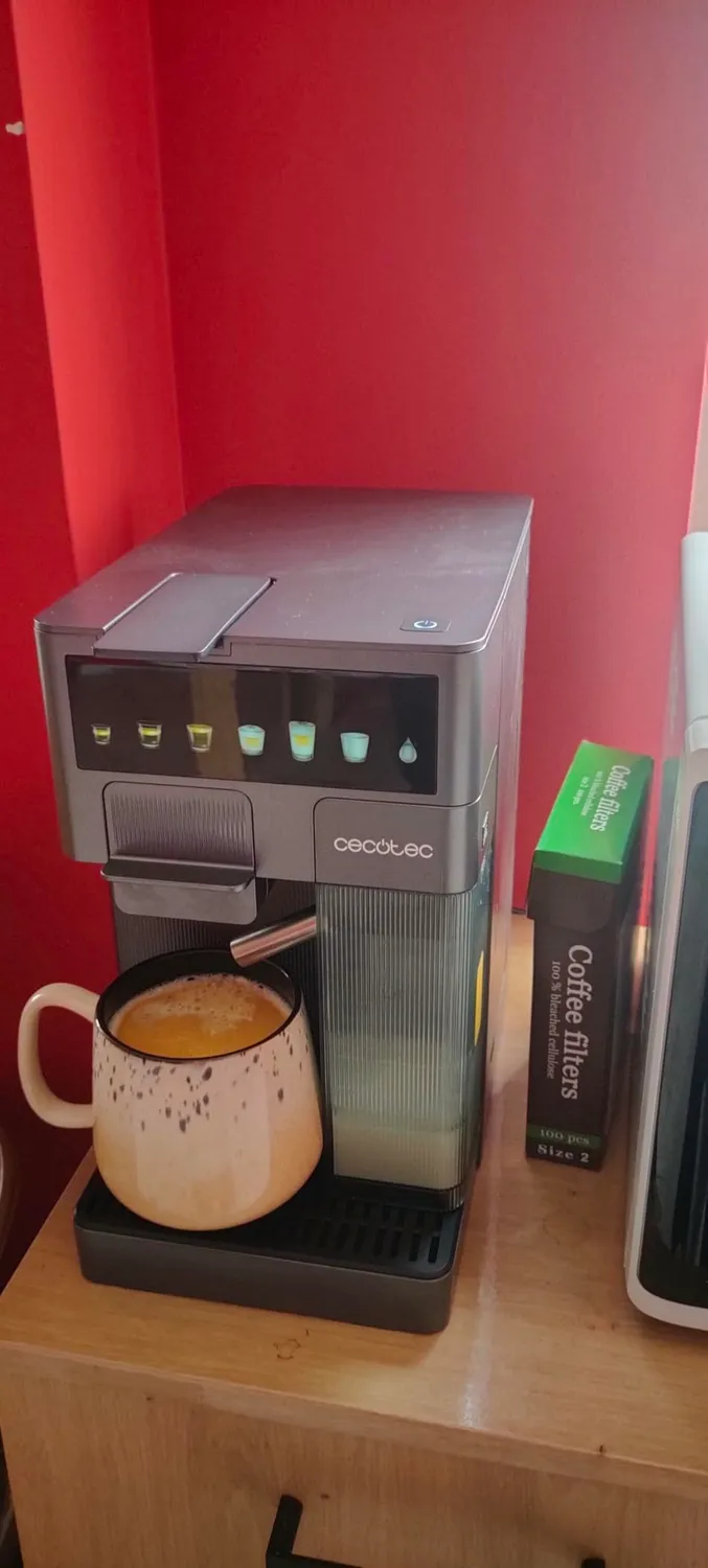 Cecotec FreeStyle Latte machine à café capsules noire 1,6 L