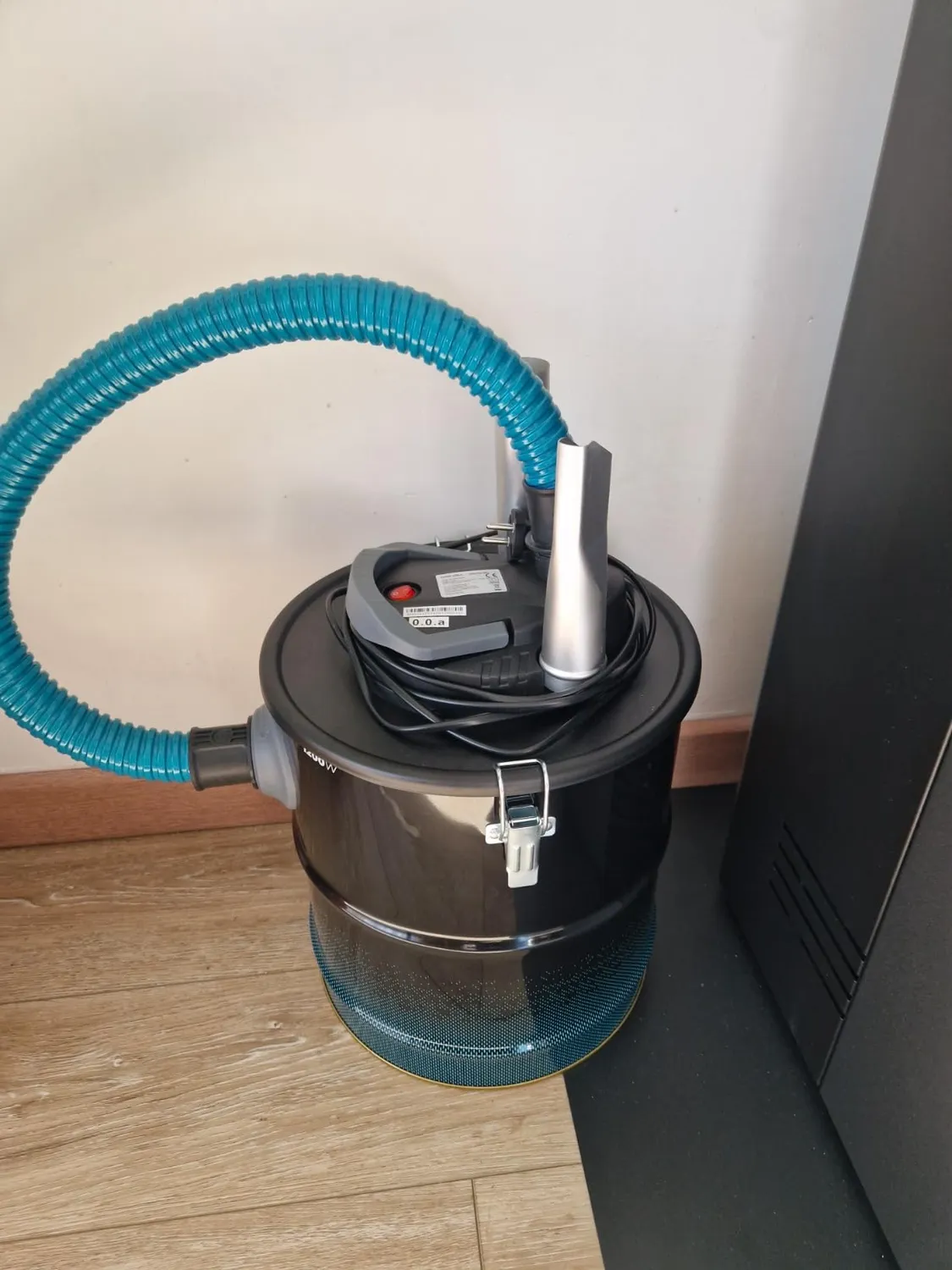 Cecotec Conga Ash 4000 Home aspirateur cendres 20L inox