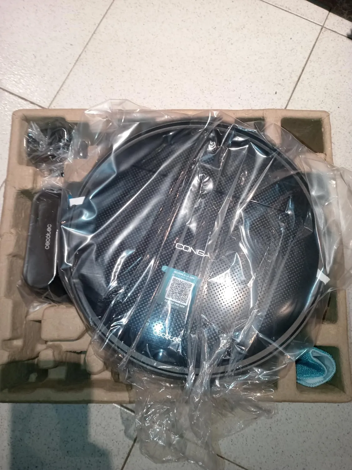 Cecotec Conga M10 X-Treme robot aspirateur laveur