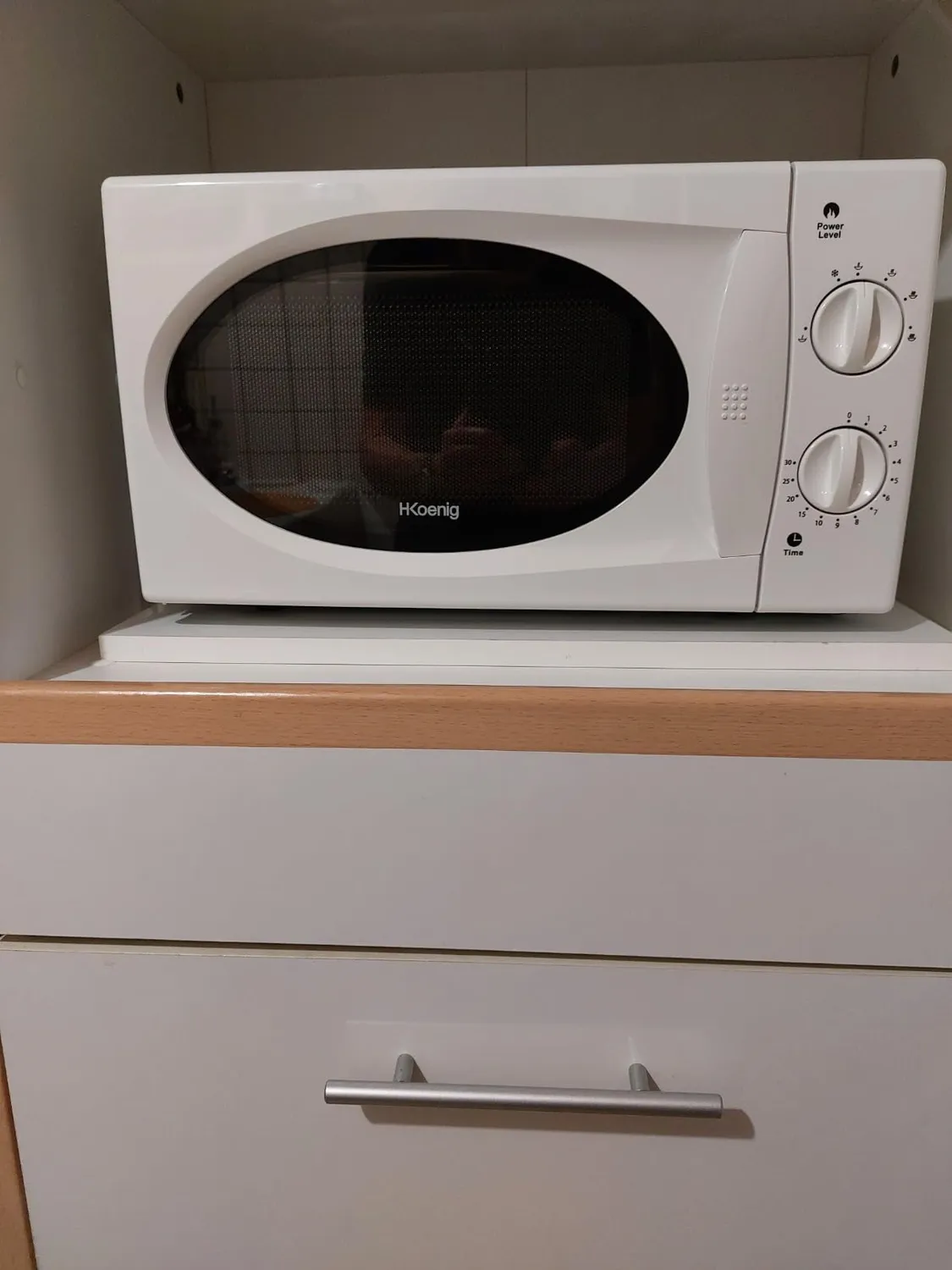 H.Koenig VIO6 micro-ondes 20L blanc 700W décongélation