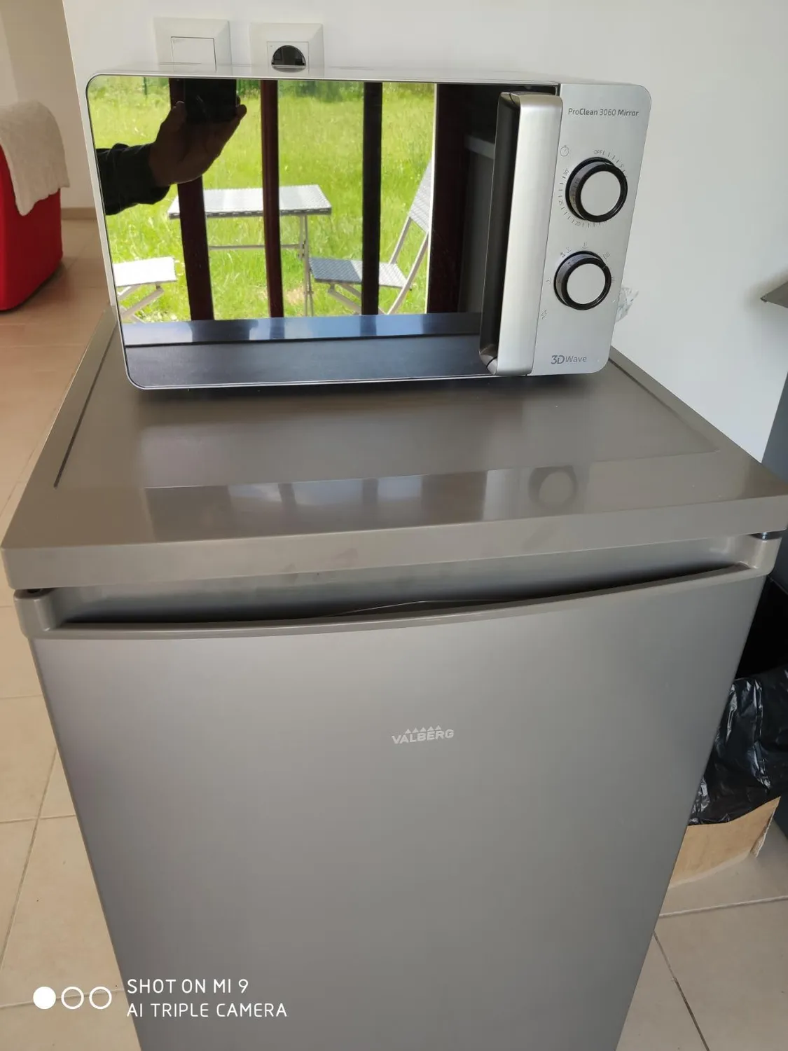 Cecotec ProClean 3060 micro-ondes 20L miroir argenté