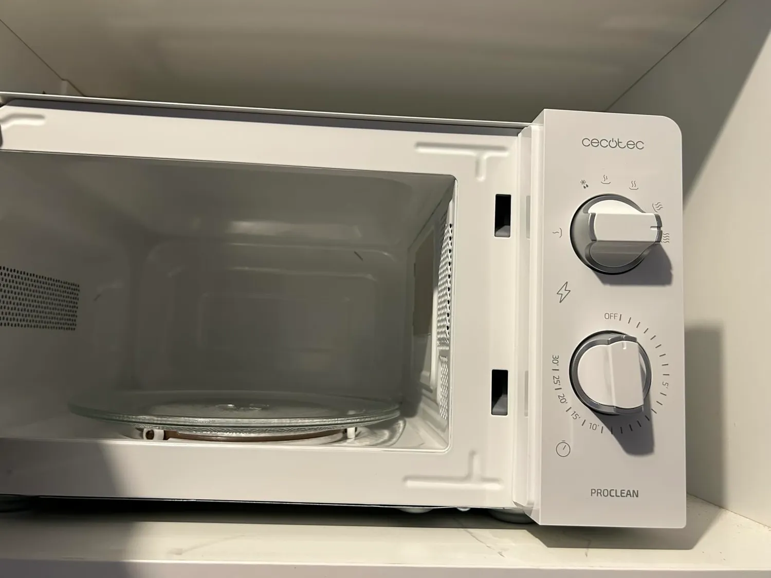 Cecotec ProClean 2010 micro-ondes 20L 700W sans grill