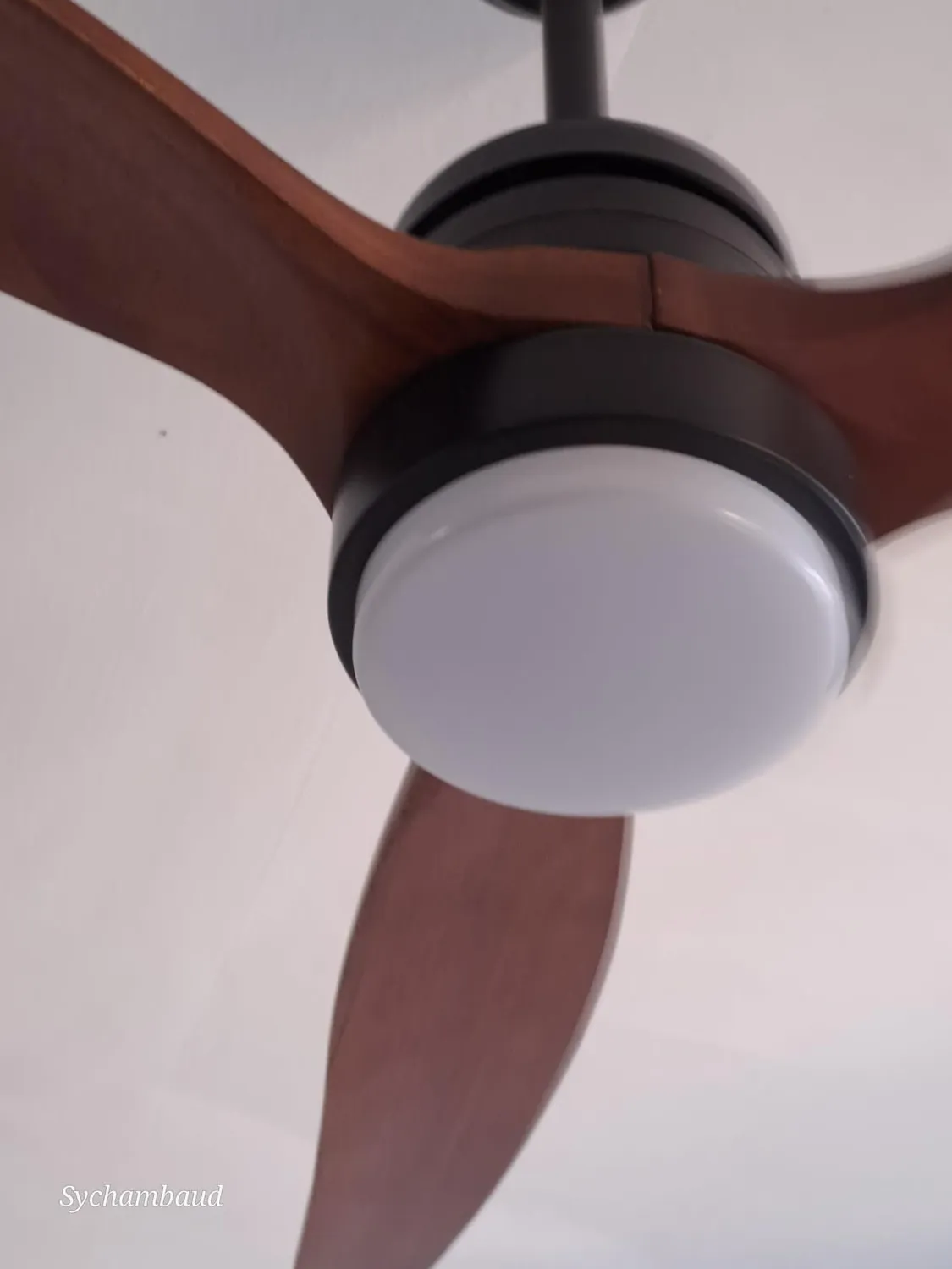 Cecotec EnergySilence Aero 5230 ventilateur plafond WhiteWood