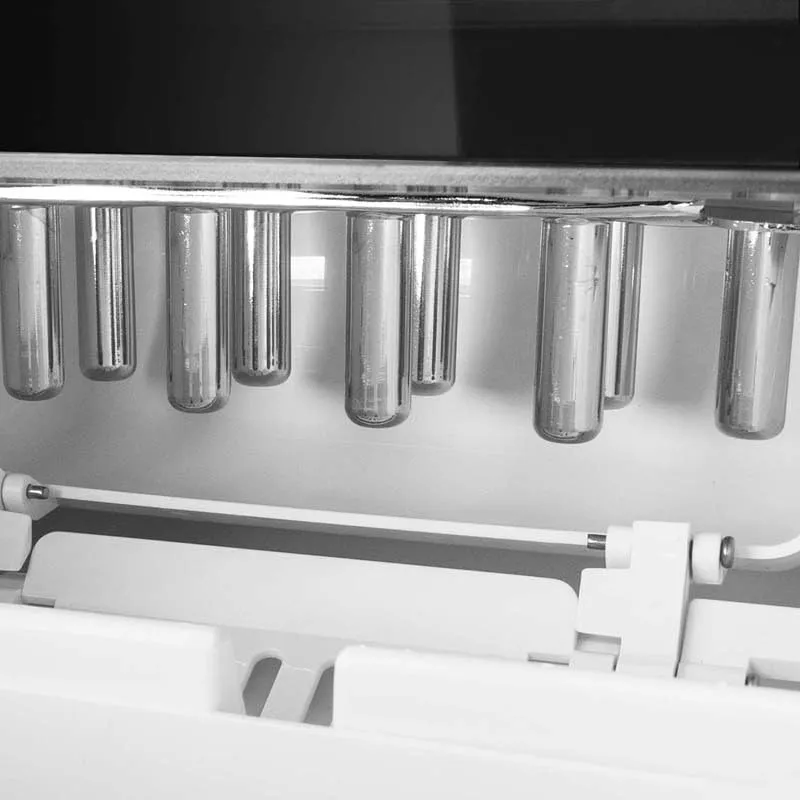 Kitchencook Cubeo machine à glaçons noire 12 kg/24h