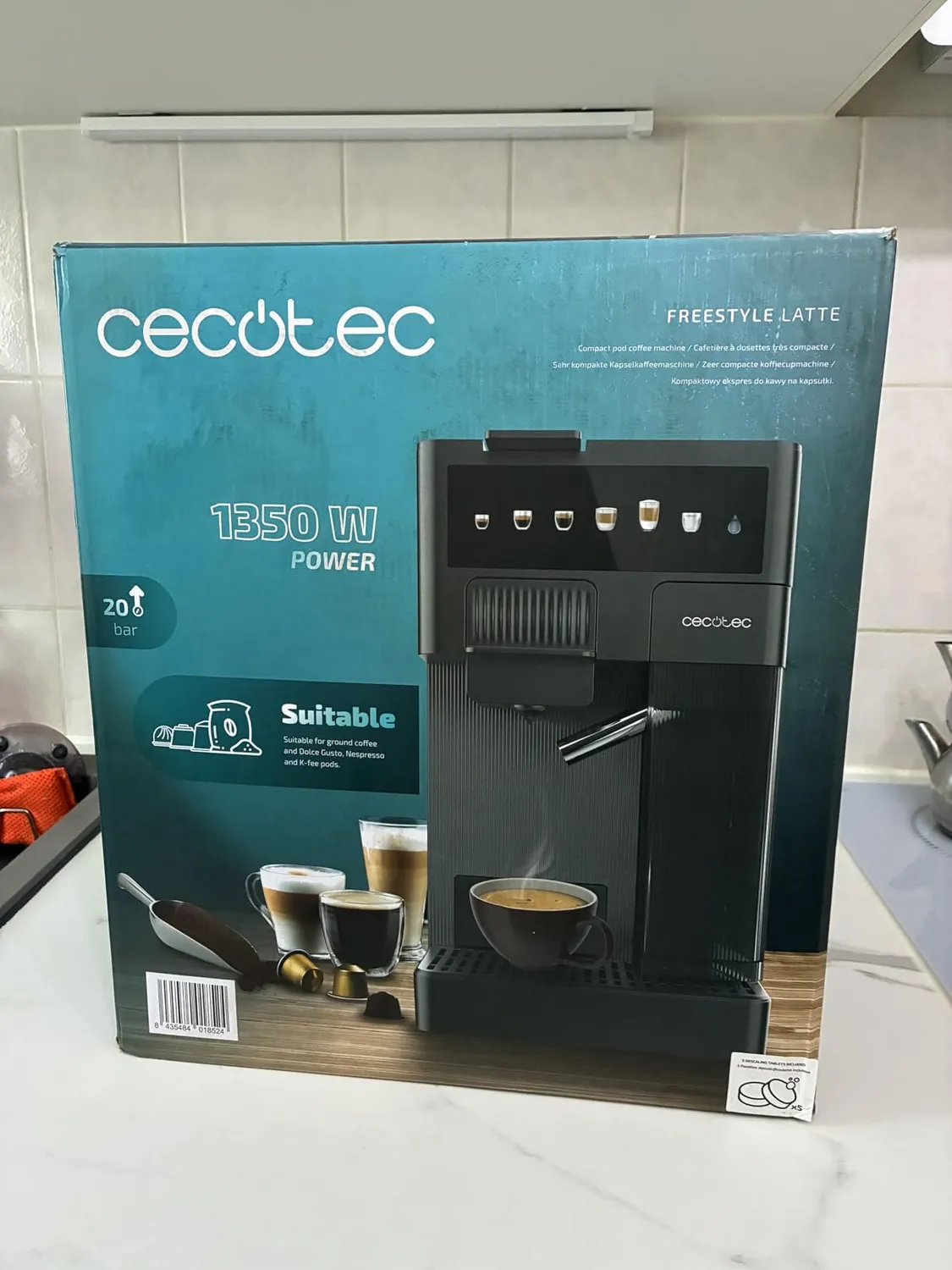 Cecotec FreeStyle Latte machine à café capsules noire 1,6 L